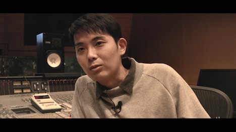 「DMZ -DEEP MUSIC ZONE-」より。