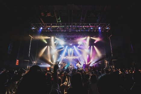 reGretGirl「reGretGirl spring tour 2021 "curtain call"」東京公演の様子。（撮影：白石達也）