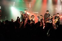 ぜんぶ君のせいだ。「re:voke tour for 47」最終公演の様子。