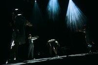 Maison book girl「Solitude HOTEL 9F」の様子。（撮影：稲垣謙一）