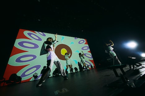 Maison book girl「Solitude HOTEL 9F」の様子。（撮影：稲垣謙一）