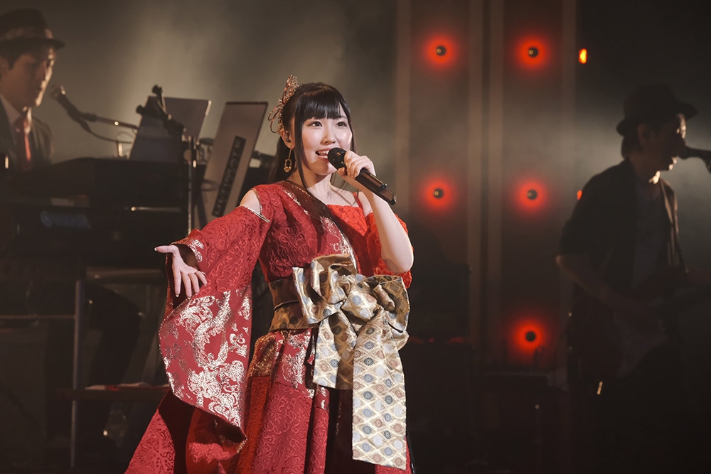 鈴木愛奈