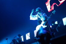 ナナヲアカリ（撮影：このタイミングで秋山）