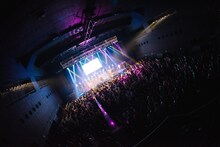 ナナヲアカリ「Zenjinrui DoukangaetemoCuTe＠Zepp DiverCity TOKYO」の様子。（撮影：このタイミングで秋山）