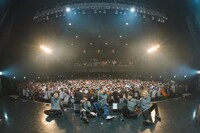 ナナヲアカリ「Zenjinrui DoukangaetemoCuTe＠Zepp DiverCity TOKYO」の様子。（撮影：このタイミングで秋山）