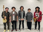 斉藤和義がスマホの秘蔵写真を「バズリズム」で公開、NiziUからバカリズムへ近況報告も