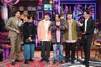 左から田中圭、マカロニえんぴつ、千葉雄大。(c)日本テレビ