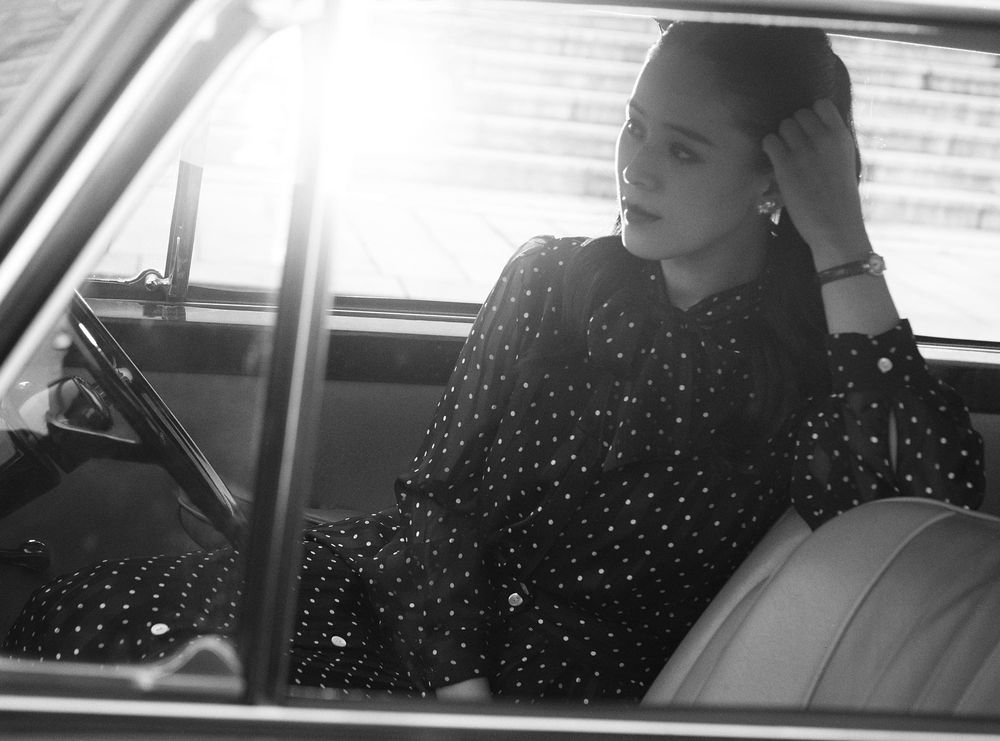 手嶌葵がオールタイムベスト発表、「ただいま」スタジオライブ映像公開