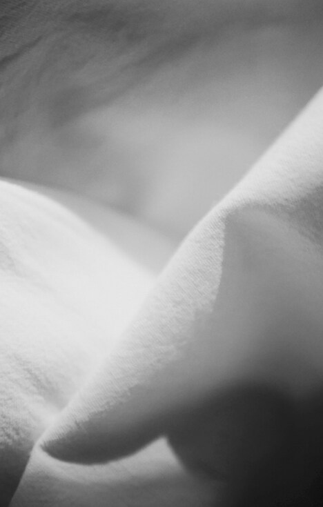 カネコアヤノ「よすが ひとりでに」カセットテープジャケット