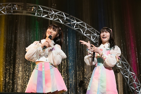 左から大塚望由、桐乃みゆ。