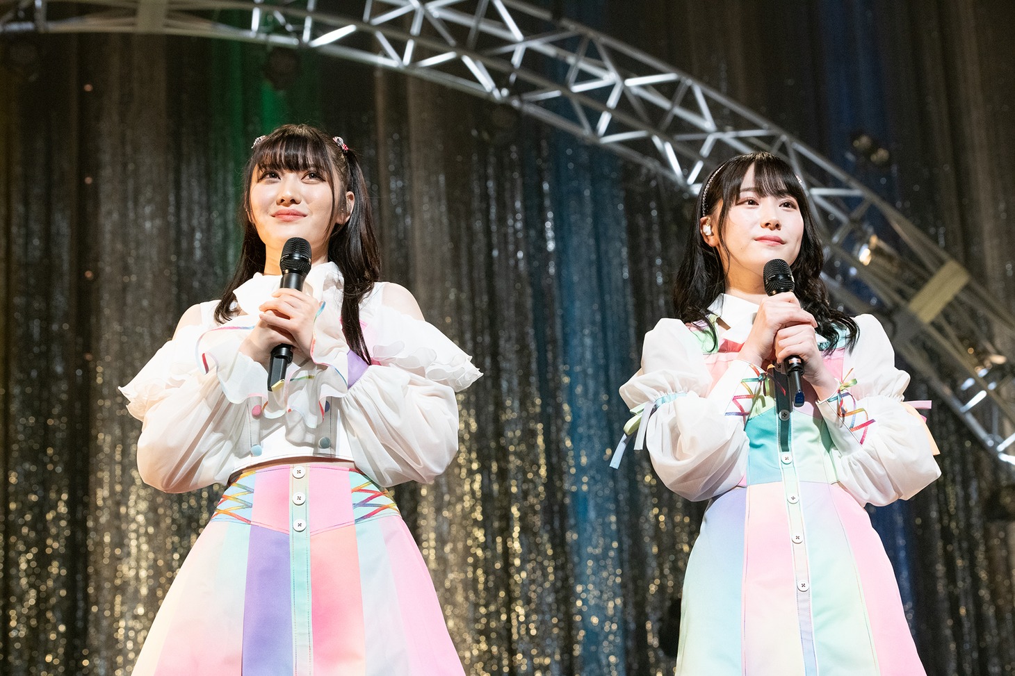 左から大塚望由、桐乃みゆ。