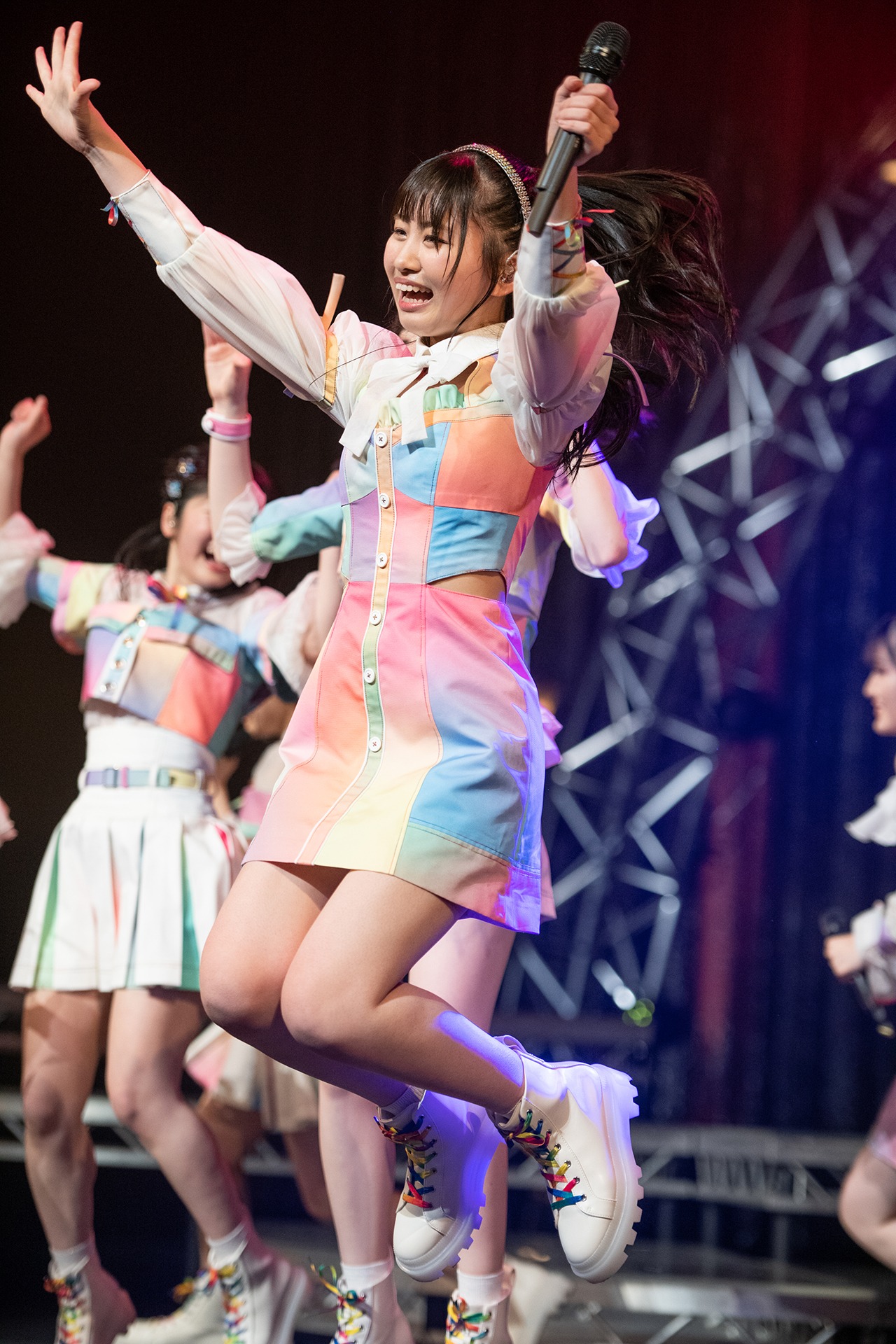 中村朱里