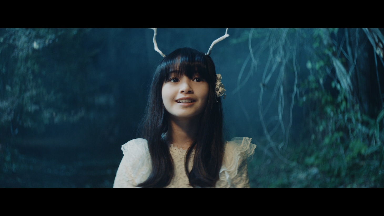 Aimer「wonderland」ミュージックビデオより。
