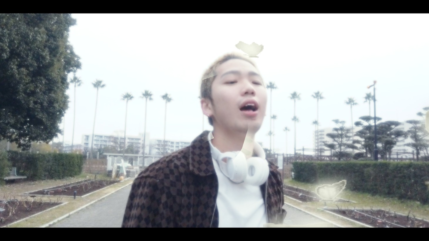 Lil Soft Tennis「Bring Back」ミュージックビデオより。