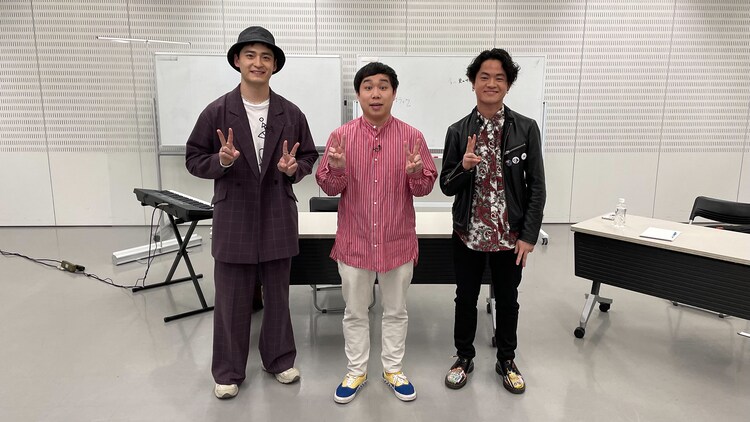 霜降りせいやアイドル企画 令和のアグネス チャンを探せ 曲作りサポーターは緑黄色社会メンバー 小林壱誓 穴見真吾コメントあり 音楽ナタリー 霜降りせいやアイドル企画 令和のアグネス チャンを探せ 曲作りサポーターは緑黄色社会メンバー 小林壱誓 穴見真吾コメントあり 音楽ナタリー