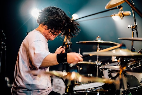 山田淳（Dr）（撮影：西槇太一）