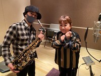 武田真治と天童よしみ。