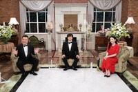 左から山崎弘也（アンタッチャブル）、バカリズム、永野芽郁.。(c)フジテレビ