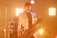 谷中敦（Baritone Sax）(c)日本テレビ