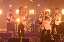 田島貴男と東京スカパラダイスオーケストラ。(c)日本テレビ