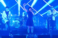 アイナ・ジ・エンドと東京スカパラダイスオーケストラ。(c)日本テレビ