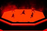 BABYMETAL「10 BABYMETAL BUDOKAN」の様子。（Photo by Taichi Nishimaki）