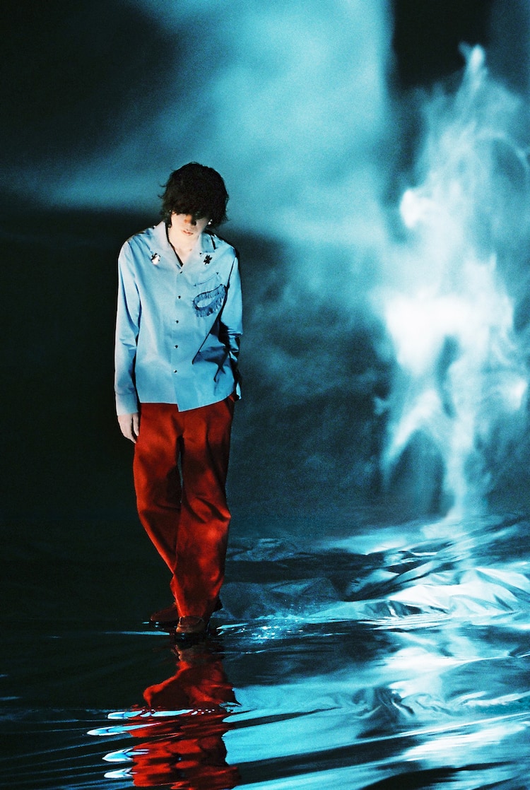 米津玄師ニューシングル Pale Blue 6月に発売 初回限定のパズル盤とリボン盤も用意 音楽ナタリー