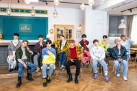 JO1 (c)LAPONE ENTERTAINMENT