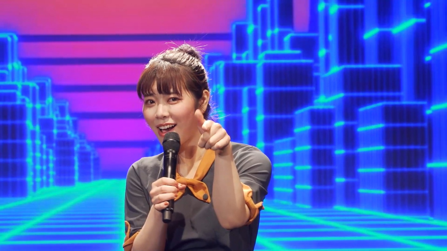 眉村ちあき「飛び出せ！日本元気女歌手ツアー ～ニューヨーク・パリ・ロンドン編～」の様子。