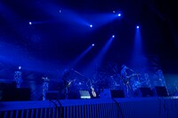 「YUJI NAKADA 10TH ANNIVERSARY SPECIAL LIVE "ALL THE TWILIGHT WANDERERS"」の様子。（撮影：笹原清明）