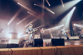 椿屋四重奏が一夜限り復活！中田裕二ソロ10周年＆40歳を祝って豪華ゲスト続々登場の3時間