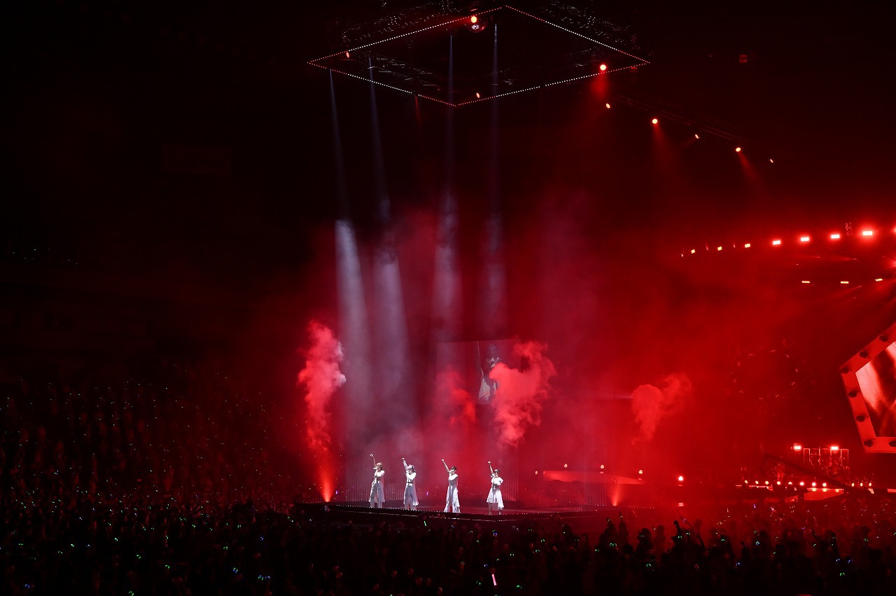 「ECHO」を歌うLittle Glee Monster。（Photo by Yusuke Satou）