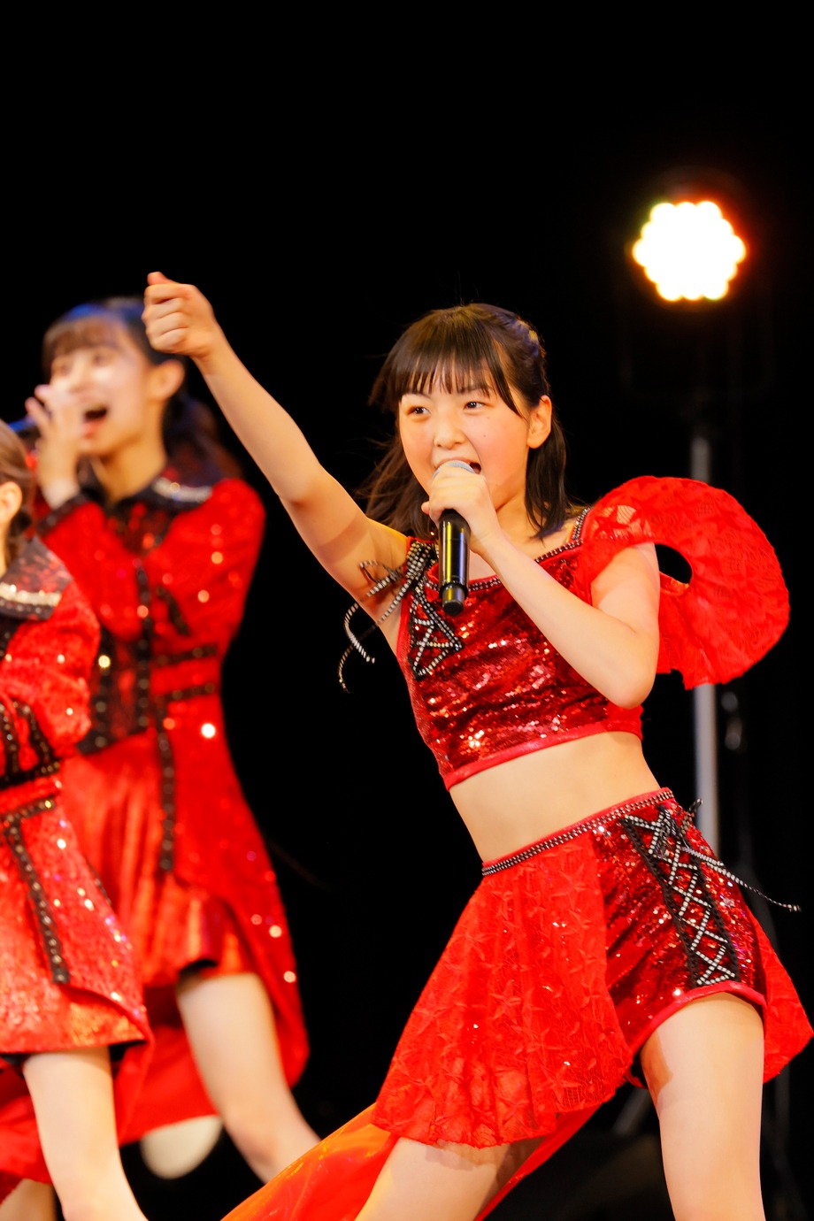 村越彩菜