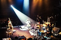 BLUE ENCOUNT「BLUE ENCOUNT ～Q.E.D : INITIALIZE～」横浜アリーナ公演の様子。（撮影：浜野カズシ）