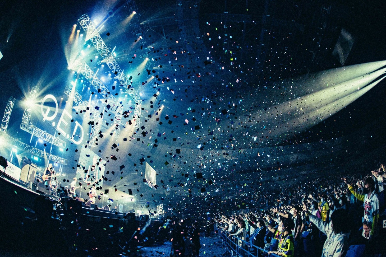 BLUE ENCOUNT「BLUE ENCOUNT ～Q.E.D : INITIALIZE～」横浜アリーナ公演の様子。（撮影：小杉歩）