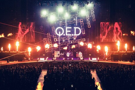 BLUE ENCOUNT「BLUE ENCOUNT ~Q.E.D : INITIALIZE~」横浜アリーナ公演の様子。(撮影:小杉歩)