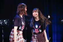 左から高井千帆、内藤るな。（撮影：笹森健一）