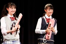 左から白浜あや、青山菜花。（撮影：笹森健一）