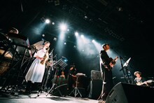 「WWW 10th Anniversary cero × 折坂悠太」の様子。（Photo by Ray Otabe）