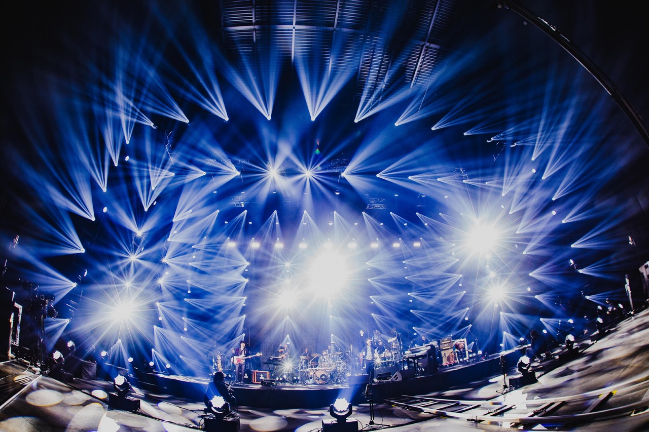 Official髭男dism「Official髭男dism FC Tour Vol.2 - The Blooming Universe ONLINE -」の様子。（Photo by TAKAHIRO TAKINAMI）