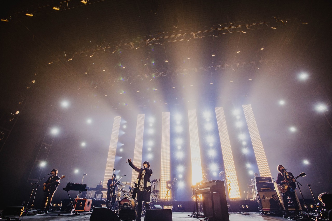 Official髭男dism「Official髭男dism FC Tour Vol.2 - The Blooming Universe ONLINE -」の様子。（Photo by TAKAHIRO TAKINAMI）