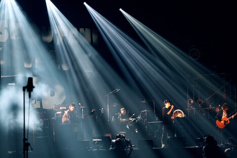 「渋谷すばる ONLINE LIVE 2021『NEED』」の様子。(撮影:伊藤岳)