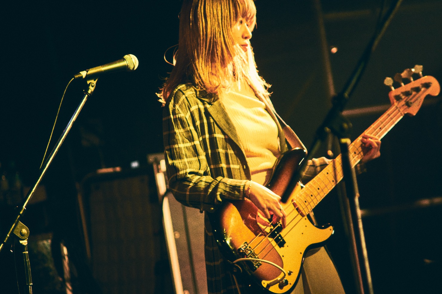福田穂那美（B / Homecomings）（Photo by Tetsuya Yamakawa）