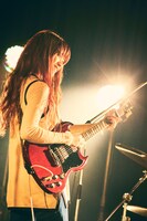 畳野彩加（Vo. G / Homecomings）（Photo by Tetsuya Yamakawa）