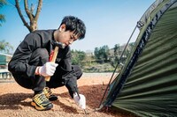 キャンプに挑戦する山下健二郎（三代目 J SOUL BROTHERS from EXILE TRIBE）。