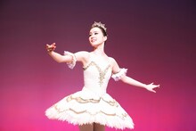 バレリーナ・馬場恭子を演じる生田絵梨花。