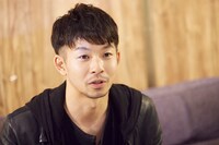 「ピッコマ」新CM「アメハナカラス」篇メイキングカット