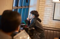 「ピッコマ」新CM「アメハナカラス」篇メイキングカット