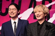 左から菅田将暉、Fukase（SEKAI NO OWARI）。