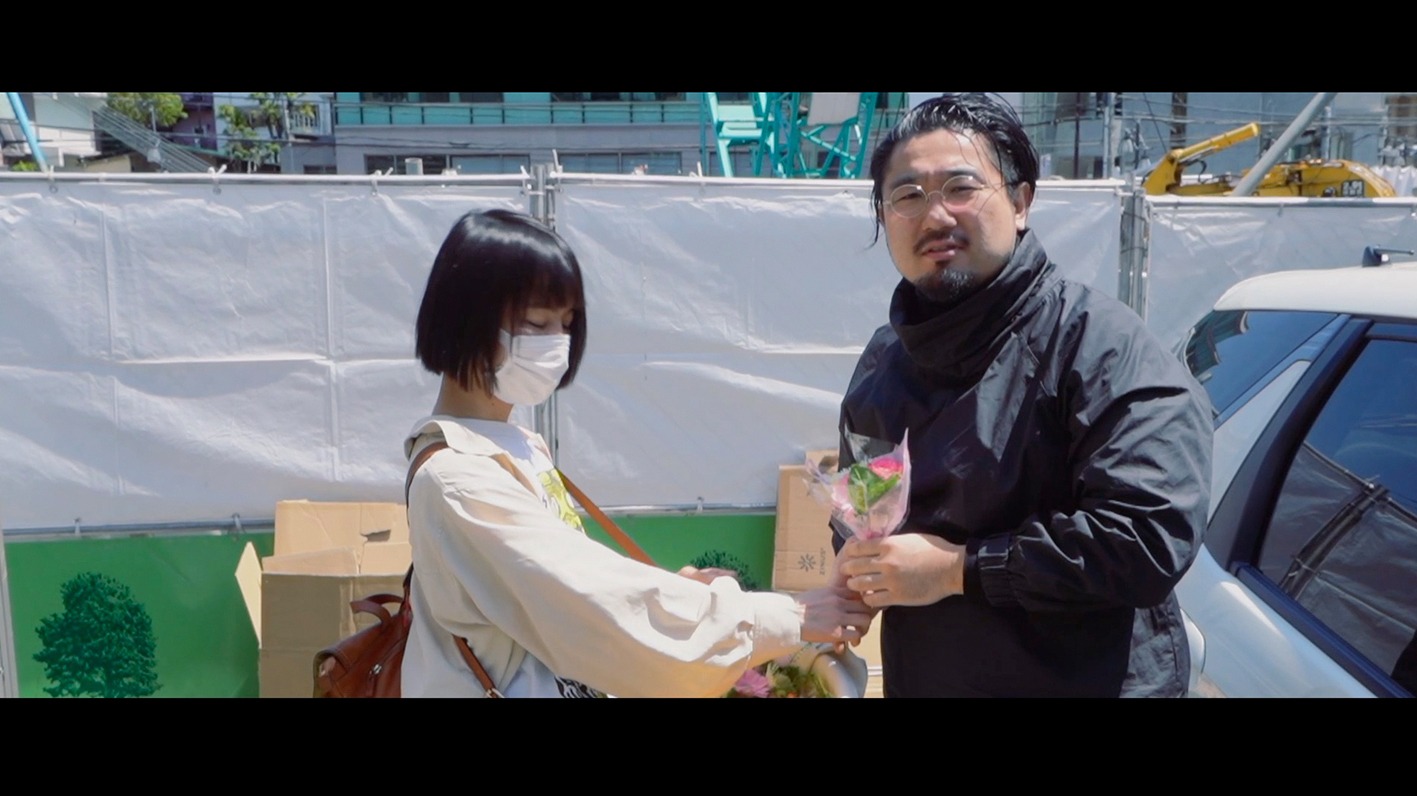 後藤まりこアコースティックviolence POP「アイラブユーは止まらない」MVより。